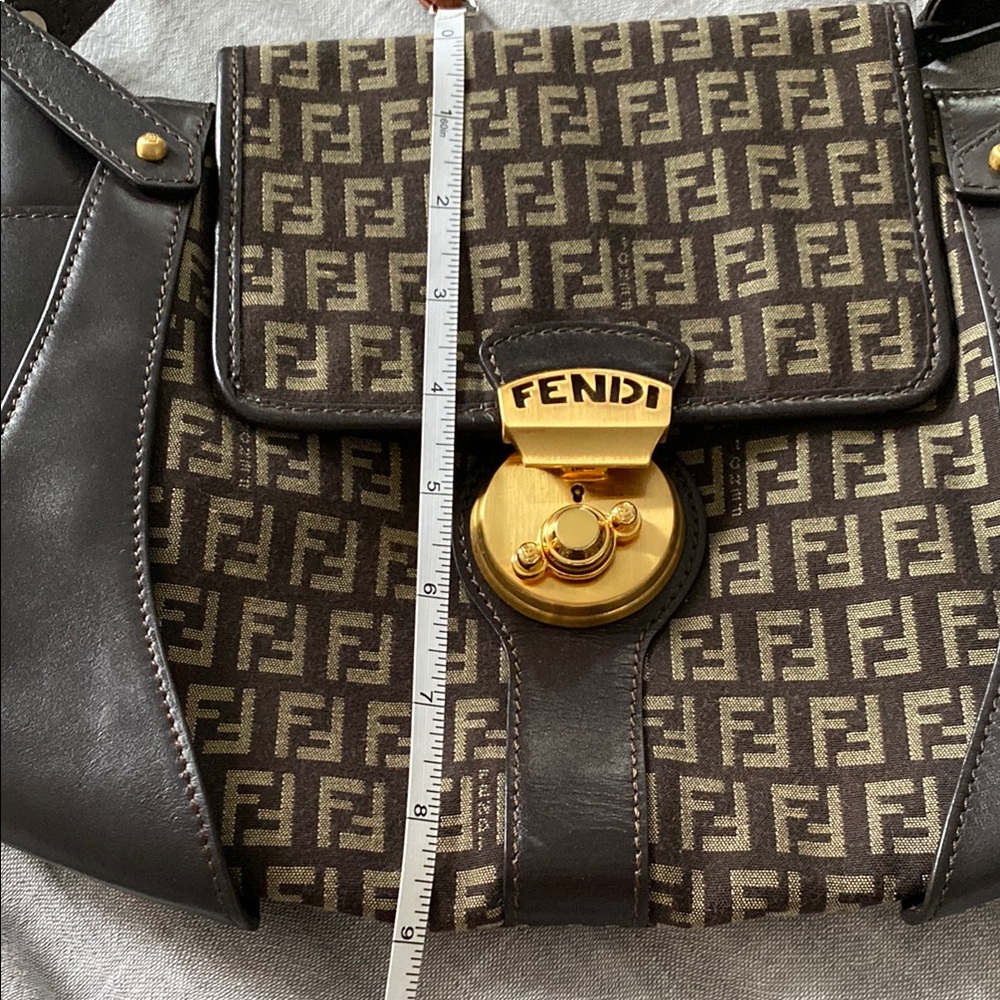 Authentic Fendi Baguette Borsa Grande Zucchino Brown Shoulder Bag Made in Italy - Picture 10 of 15